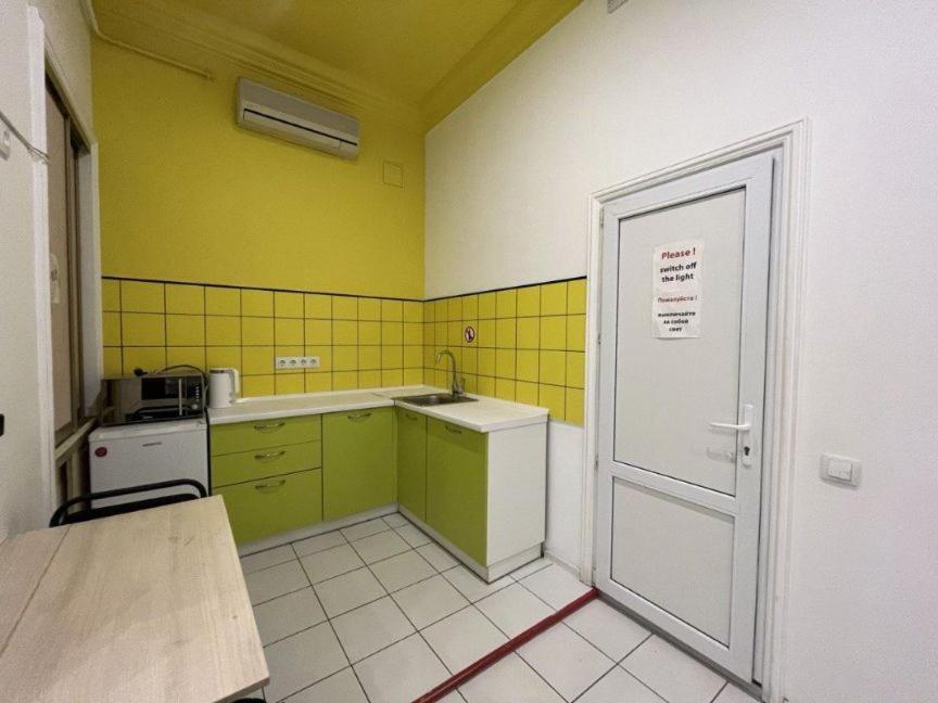 Friends Hostel Киев Экстерьер фото